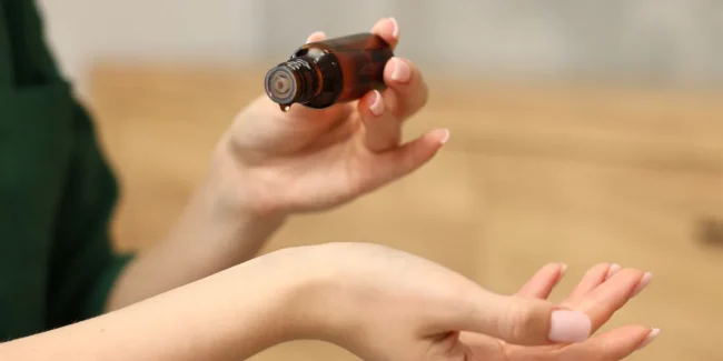 Descubre el poder de los aceites esenciales para un verano revitalizante aceites esenciales aromaterapia quimiotipada